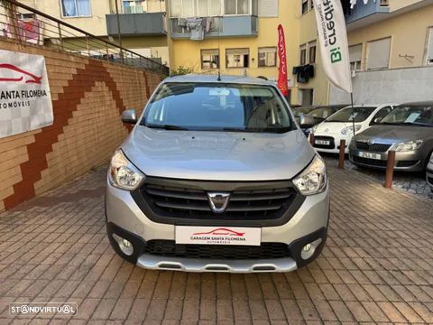 Dacia Lodgy 1.5 dCi Stepway 7L - 2