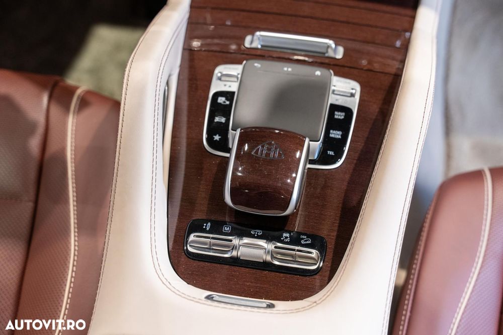 Mercedes-Benz GLS - 22