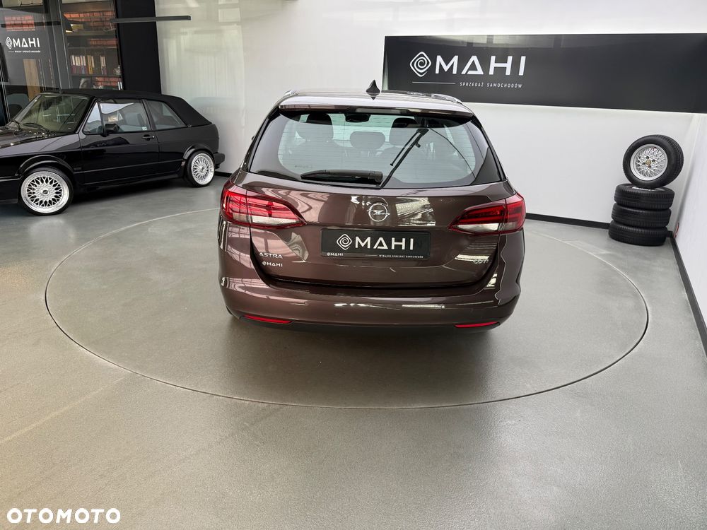 Opel Astra 1.6 D (CDTI) Start/Stop Innovation - 10