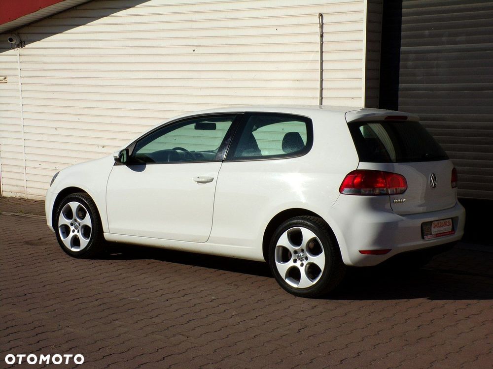 Volkswagen Golf - 11