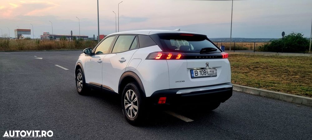 Peugeot 2008 BlueHDi 100 STOP & START Signature - 3