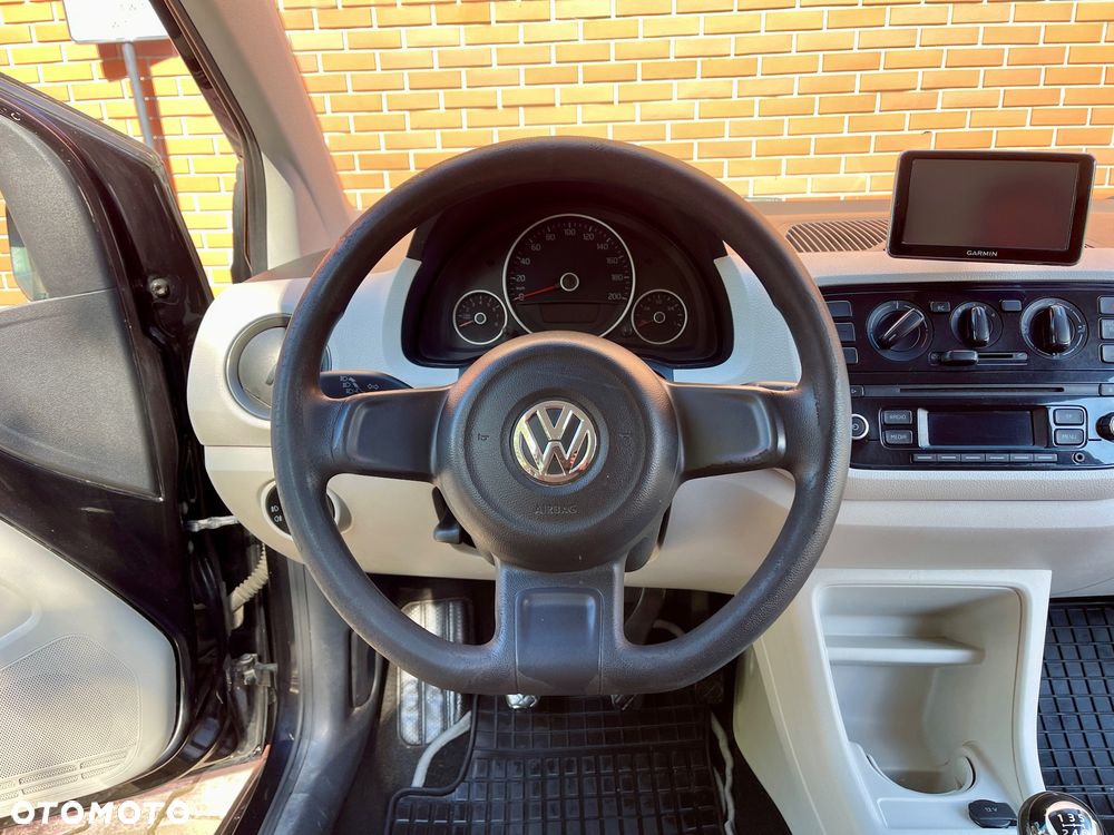 Volkswagen up! - 13