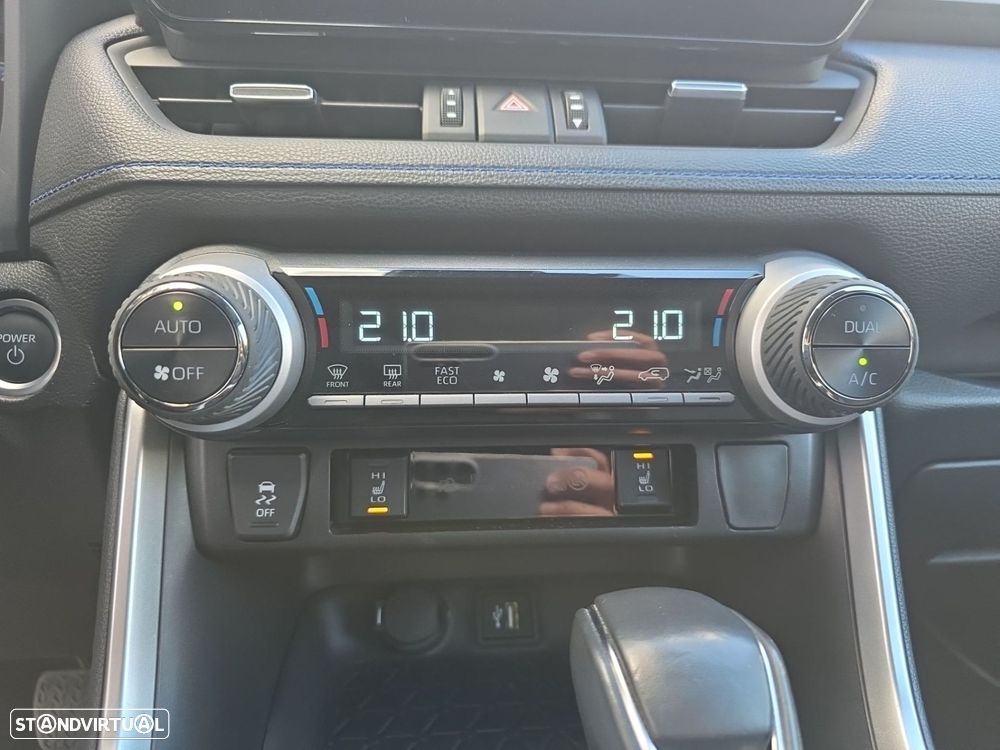 Toyota RAV4 - 7