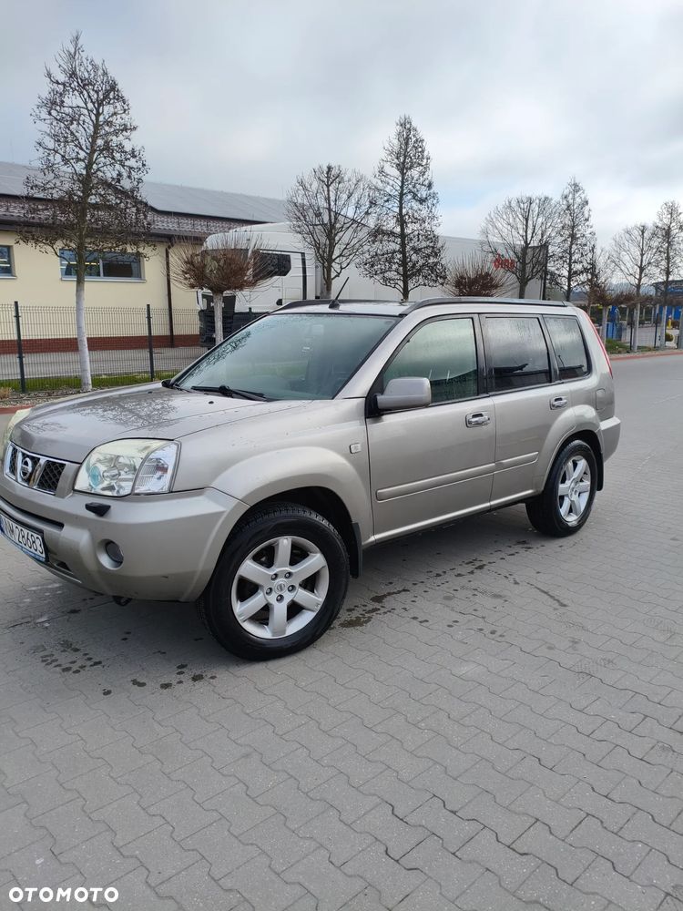 Nissan X-Trail 2.5 Elegance - 1