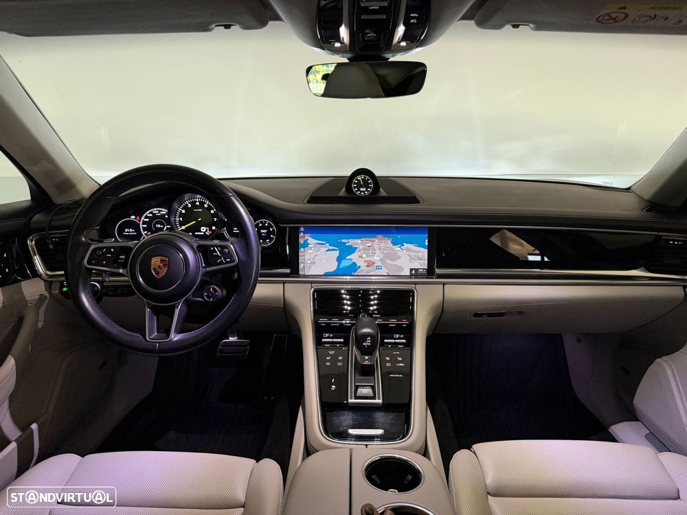 Porsche Panamera 4 E-Hybrid Executive - 19