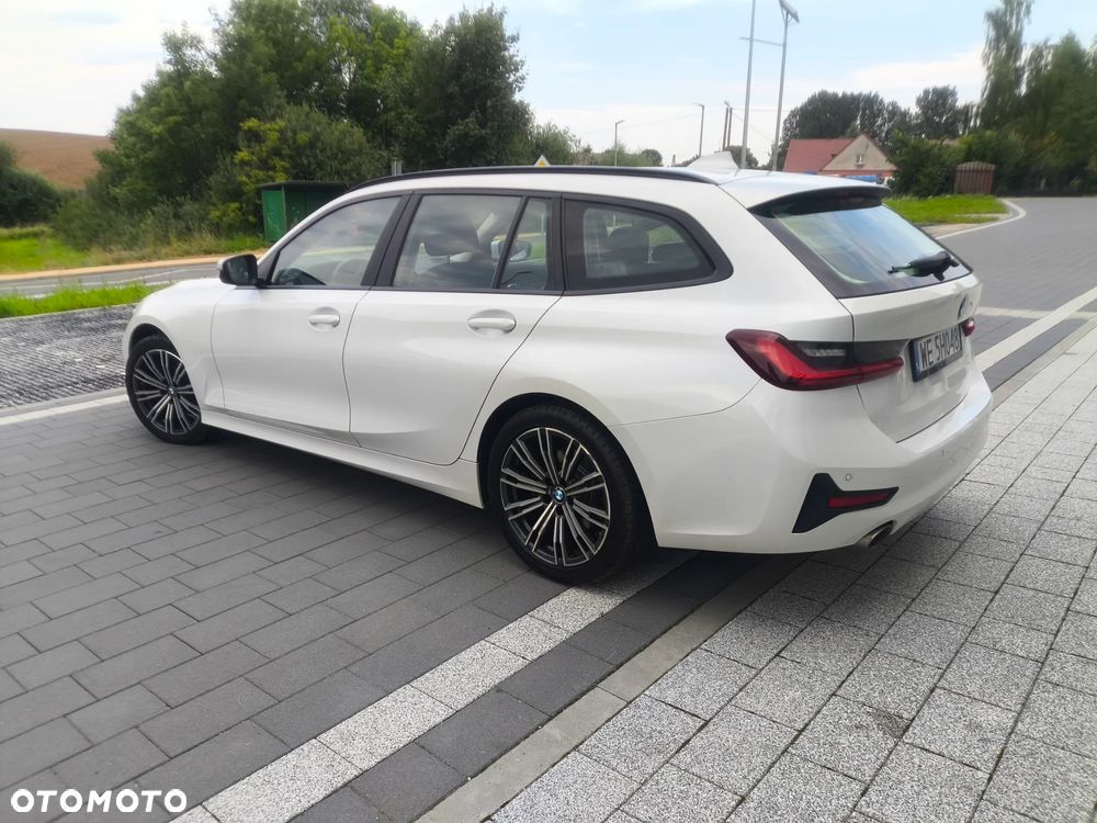 BMW Seria 3 318i - 6