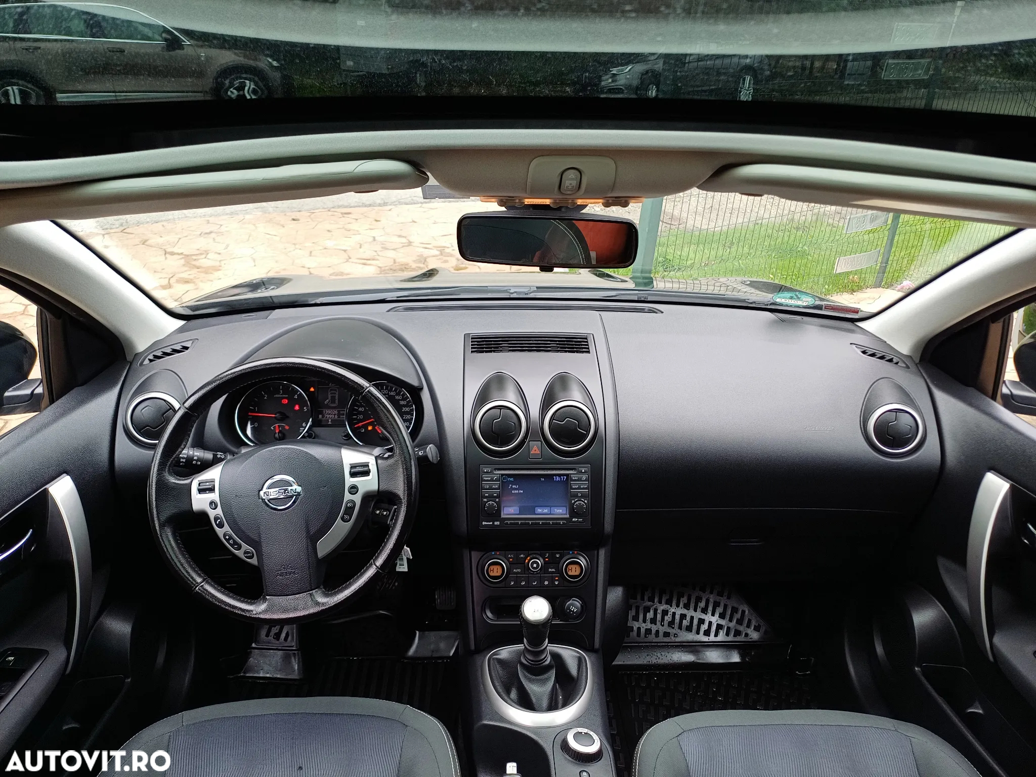 Nissan Qashqai 2.0 DCI 4 x 4 DPF tekna - 5