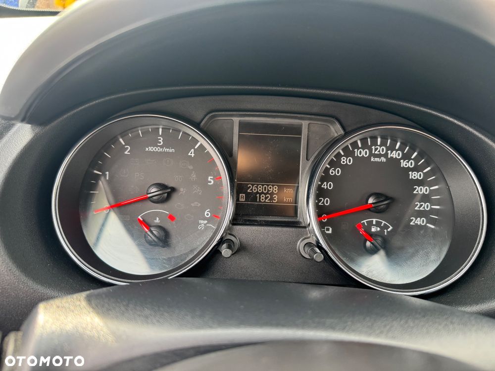 Nissan Qashqai 2.0 dCi Tekna - 14