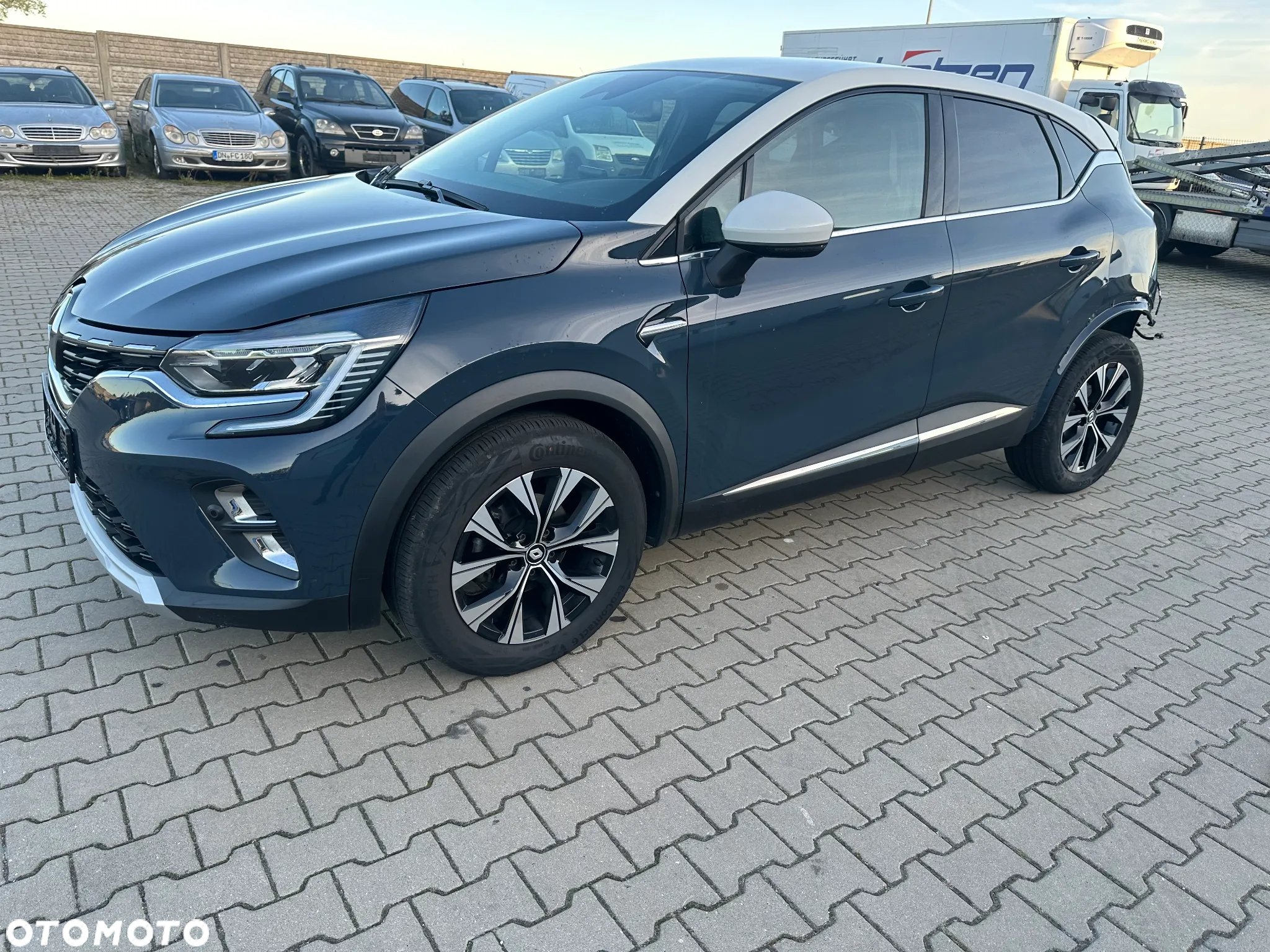 Renault Captur 1.3 TCe mHEV Techno EDC - 4