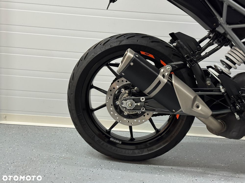 KTM Duke - 4