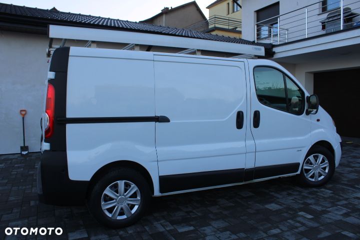 Opel VIVARO 2,0=115 Km_ŁADNY 2009 Rok LIFT~KLIMATYZACJA~GRAMA RDZY z WŁOCH_ZAREJESTROWANY_ - 9