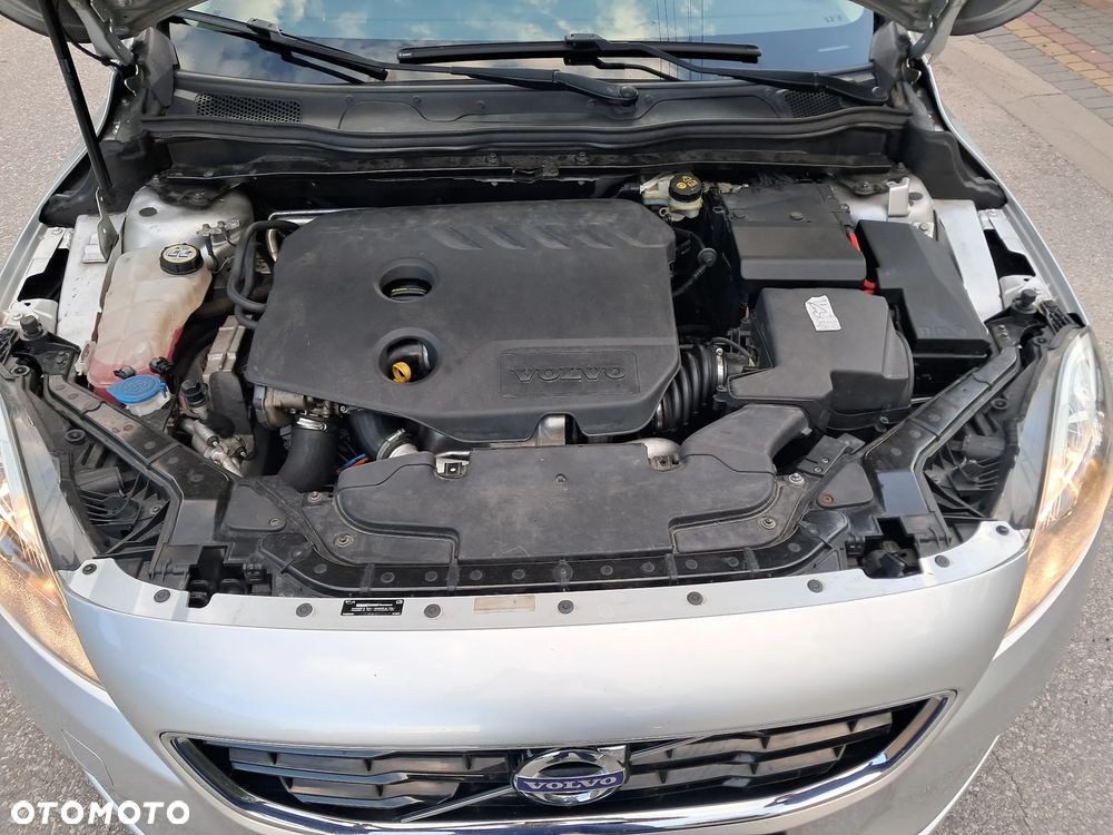 Volvo V40 D2 You - 12