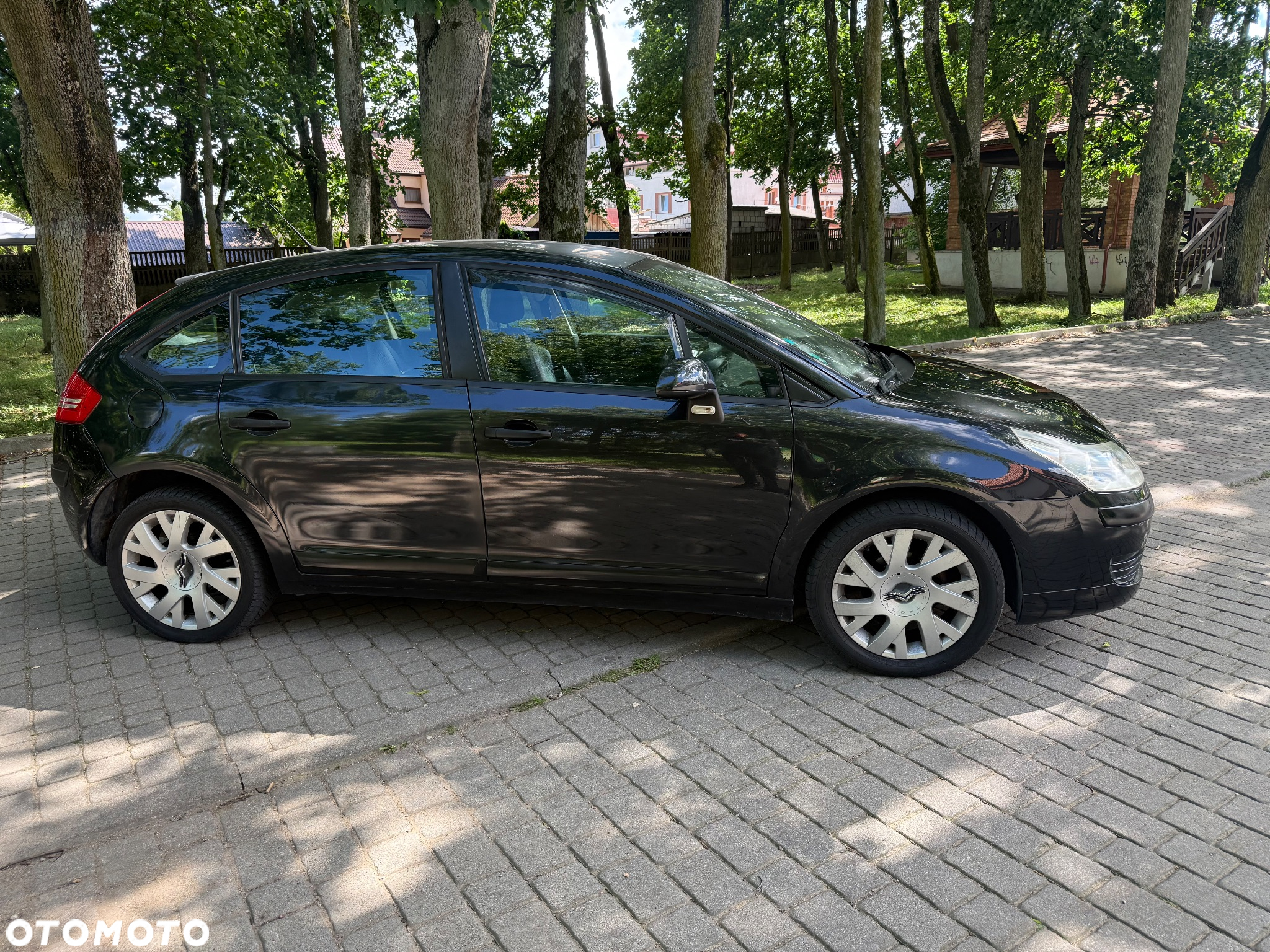 Citroën C4 1.4 16V Impress - 4