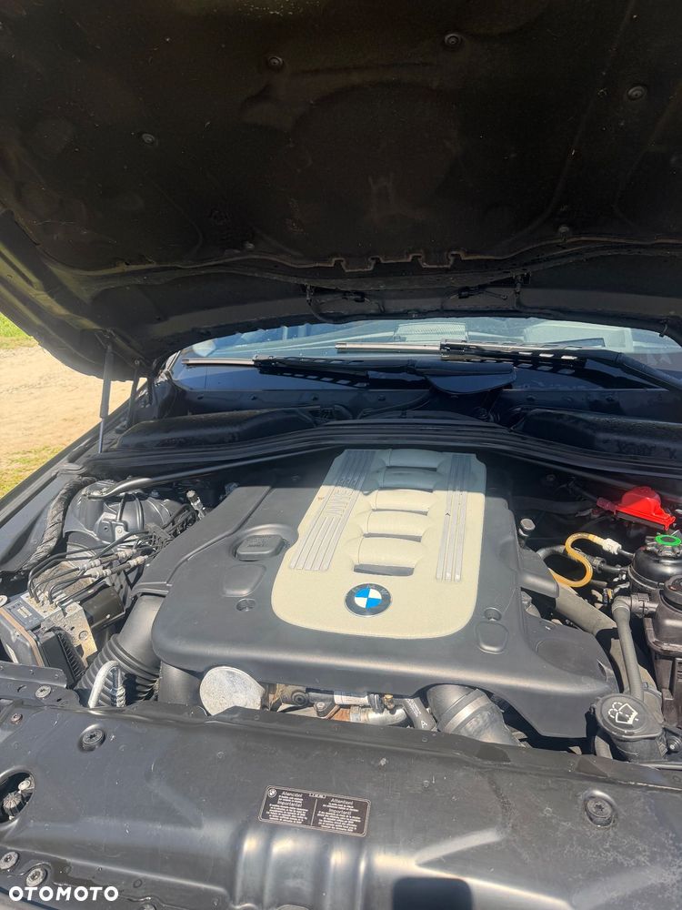 BMW Seria 5 530d xDrive - 7