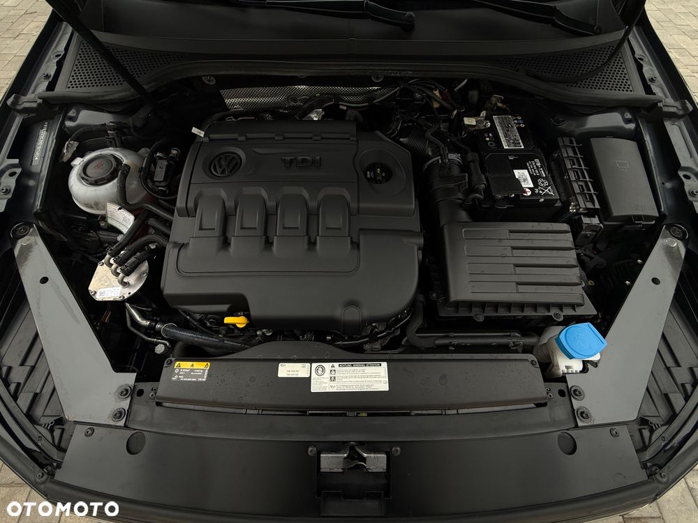 Volkswagen Passat 2.0 TDI (BlueMotion Technology) Comfortline - 41