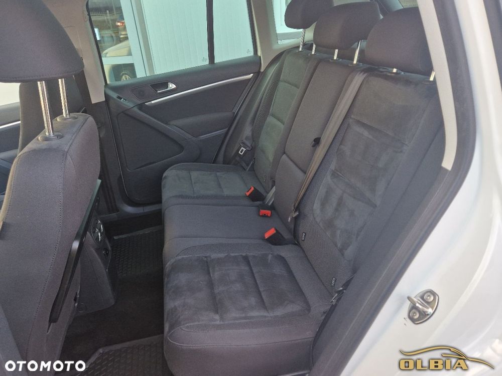 Volkswagen Tiguan - 19