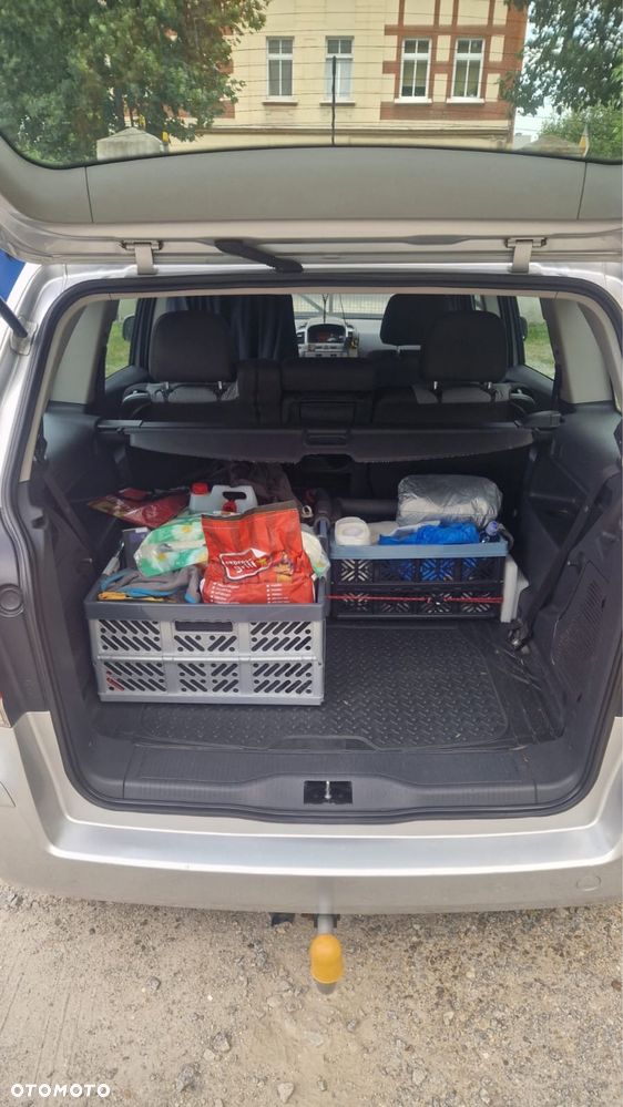 Opel Zafira - 8