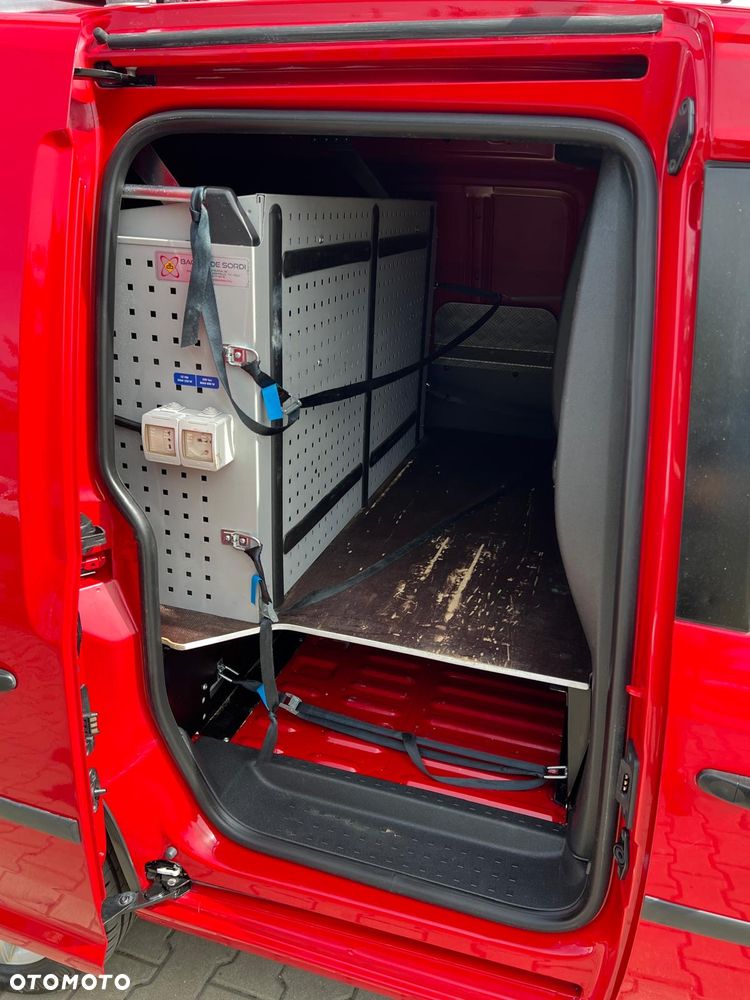 Volkswagen CADDY 2,0 TDI 122KM 4MOTION 4x4 ZABUDOWA WARSZTATOWA BAGAŻNIK DACHOWY - 31