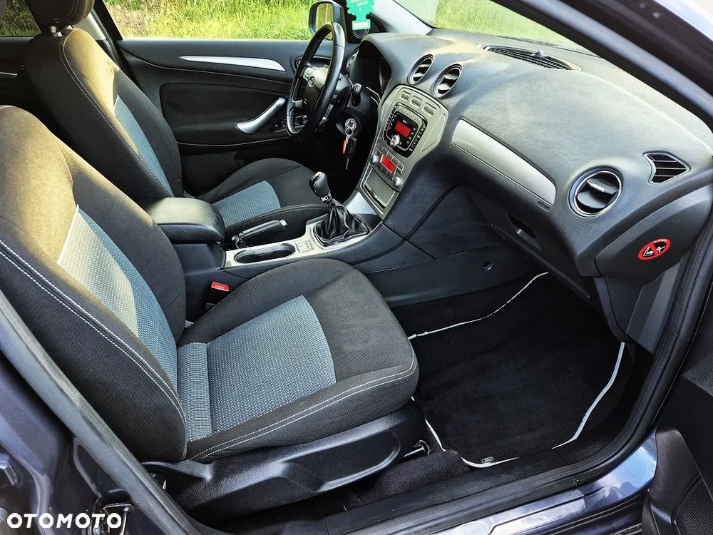 Ford Mondeo 1.6 Titanium - 20