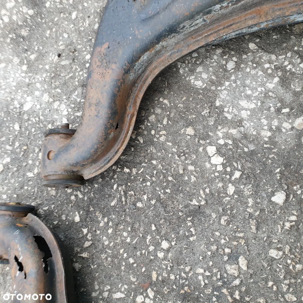 VW T3 WAHACZ LEWY PRAWY TYL - 3