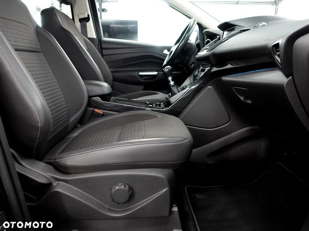 Ford Kuga 2.0 TDCi AWD Titanium - 15