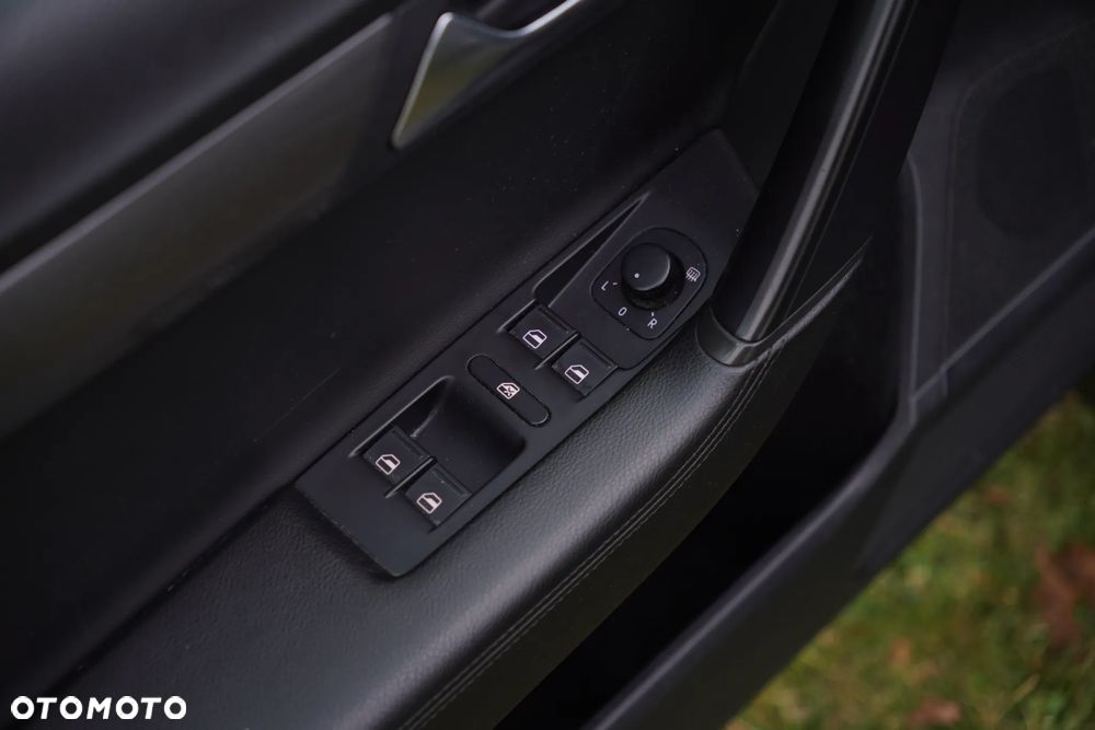 Volkswagen Passat Variant 2.0 TDI DPF Comfortline - 21