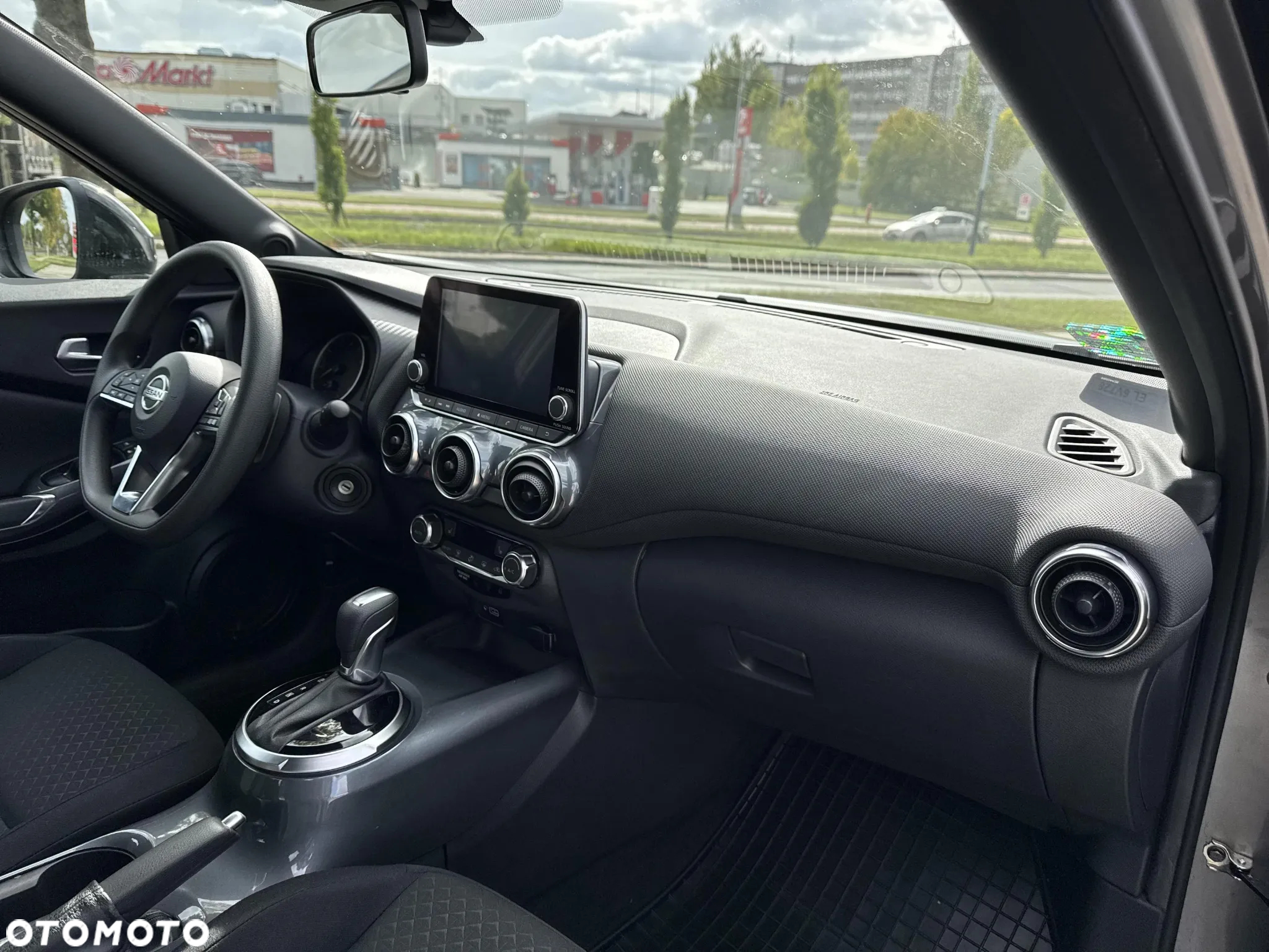 Nissan Juke 1.0 DIG-T Acenta DCT - 10