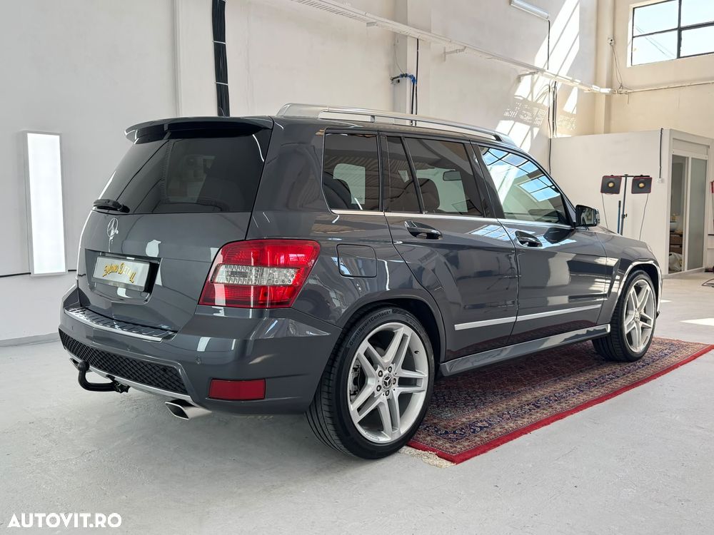 Mercedes-Benz GLK - 4
