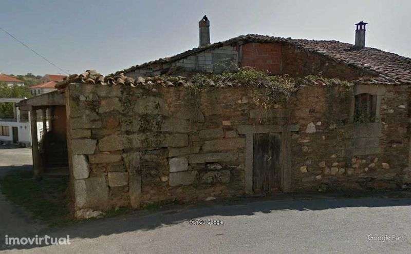 Casa Vivenda para reconstrução - Pinelo, Vimioso, Bragança. - Grande imagem: 2/10