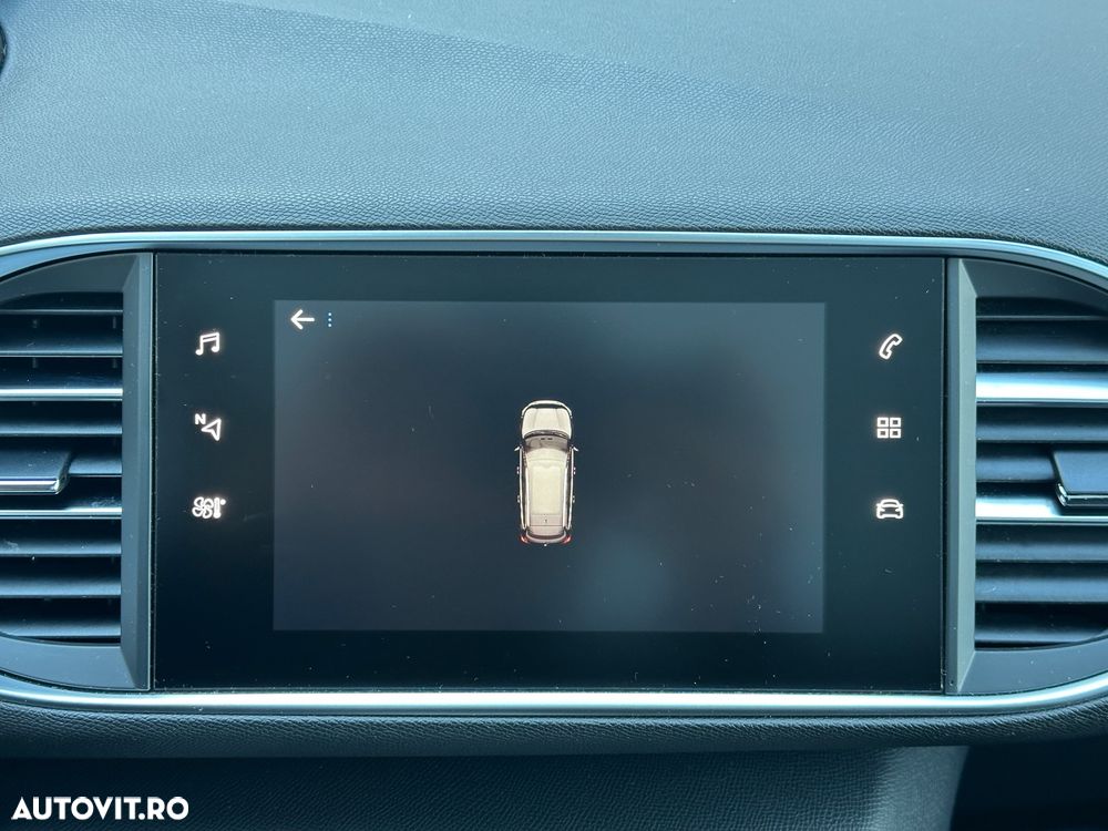 Peugeot 308 - 35