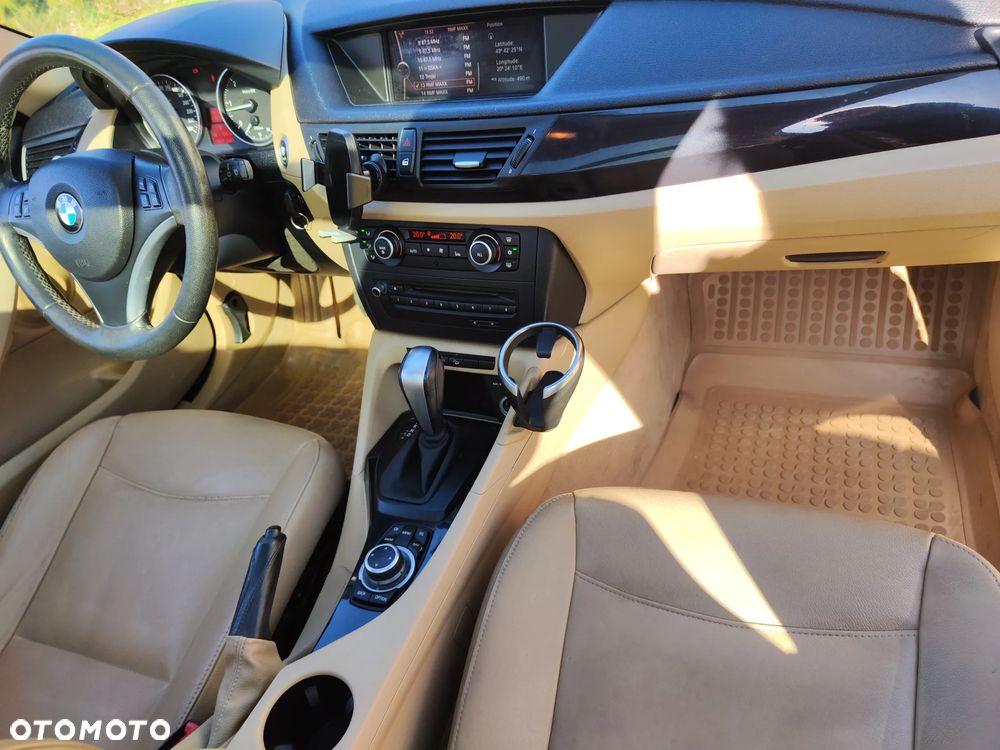 BMW X1 xDrive20d - 13
