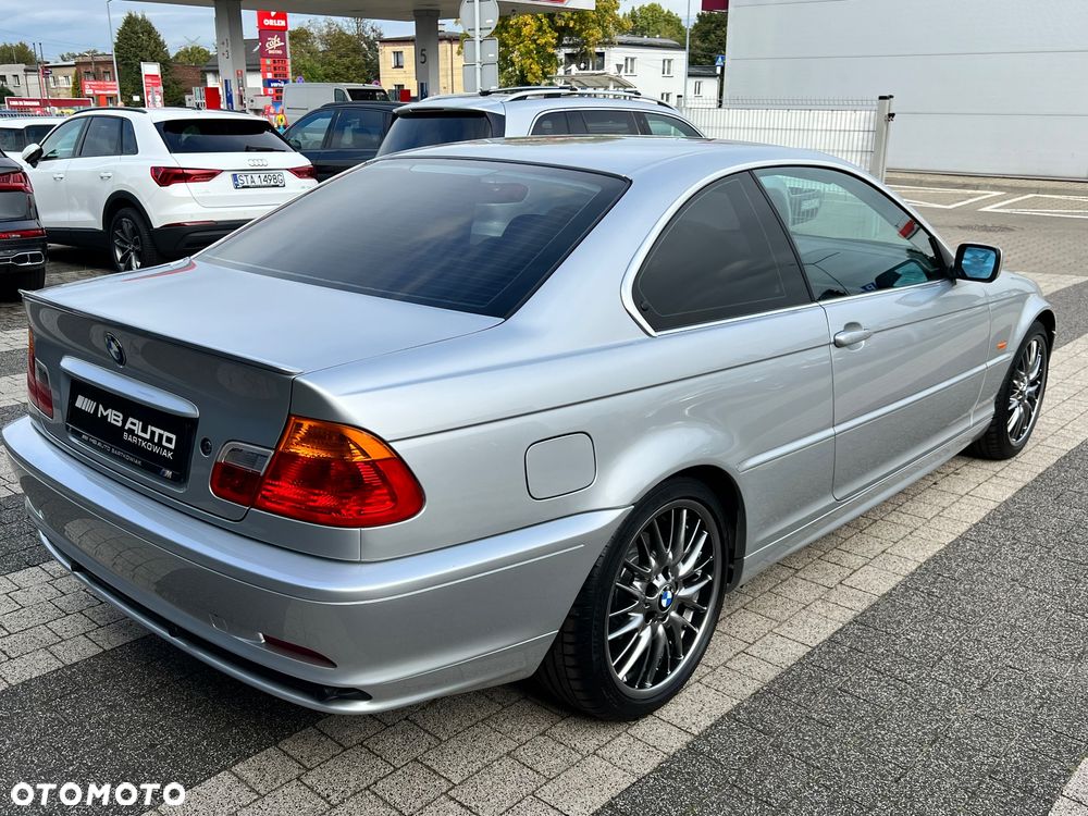 BMW Seria 3 323 CI - 7