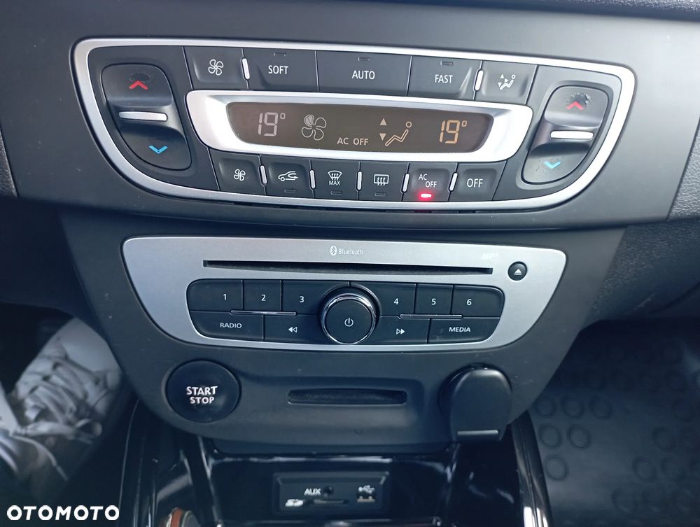 Renault Megane 1.2 16V TCe Bose EDC - 14