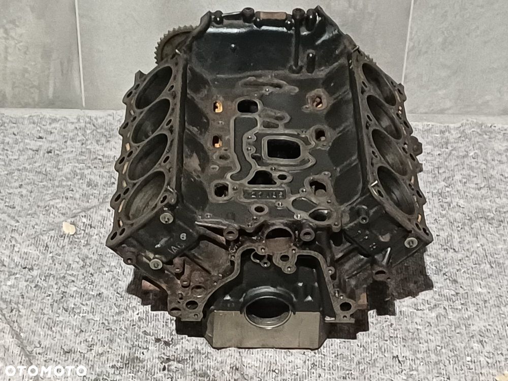 NR 77 Blok Silnika do Audi A8 D3 4,2TDI 057103021AA - 4