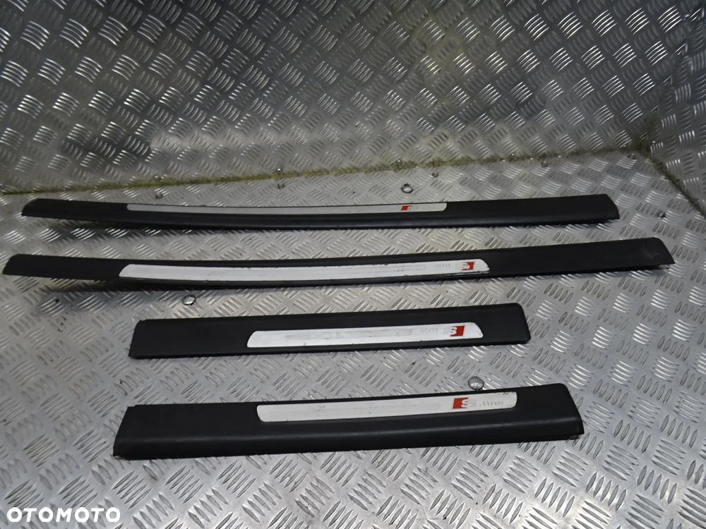 AUDI A6 C6 KOMBI 04-07 4.2 V8 LISTWA PROGOWA DRZWI PRAWA LEWA PRZÓD TYŁ 4F0853374E - 1