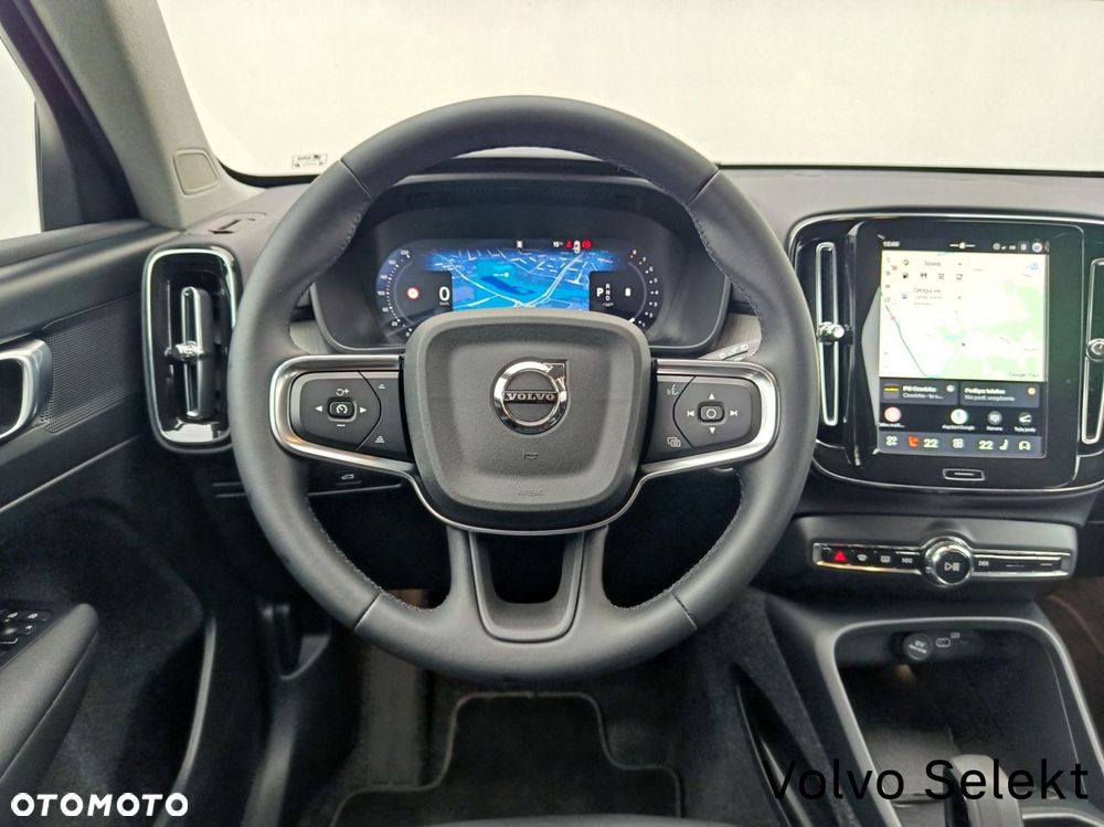 Volvo XC 40 2025