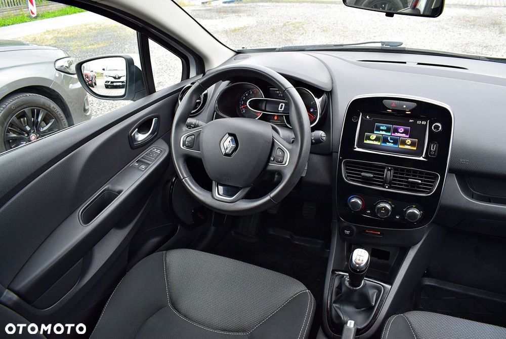 Renault Clio - 15