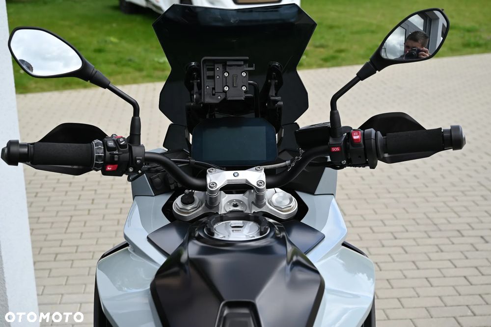 BMW XR - 7
