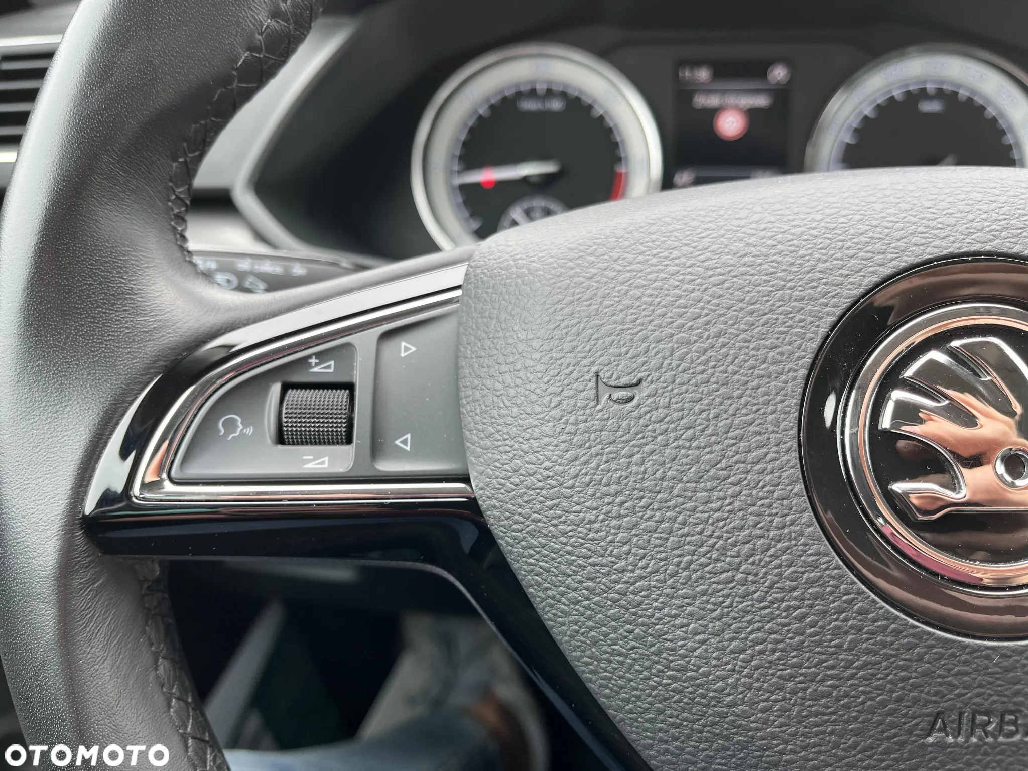 Skoda Superb Combi 2.0 TDI Style - 36