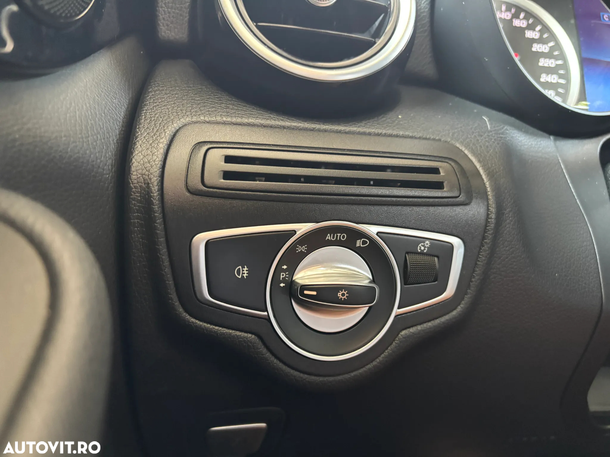 Mercedes-Benz C 180 T-Modell Aut. - 29