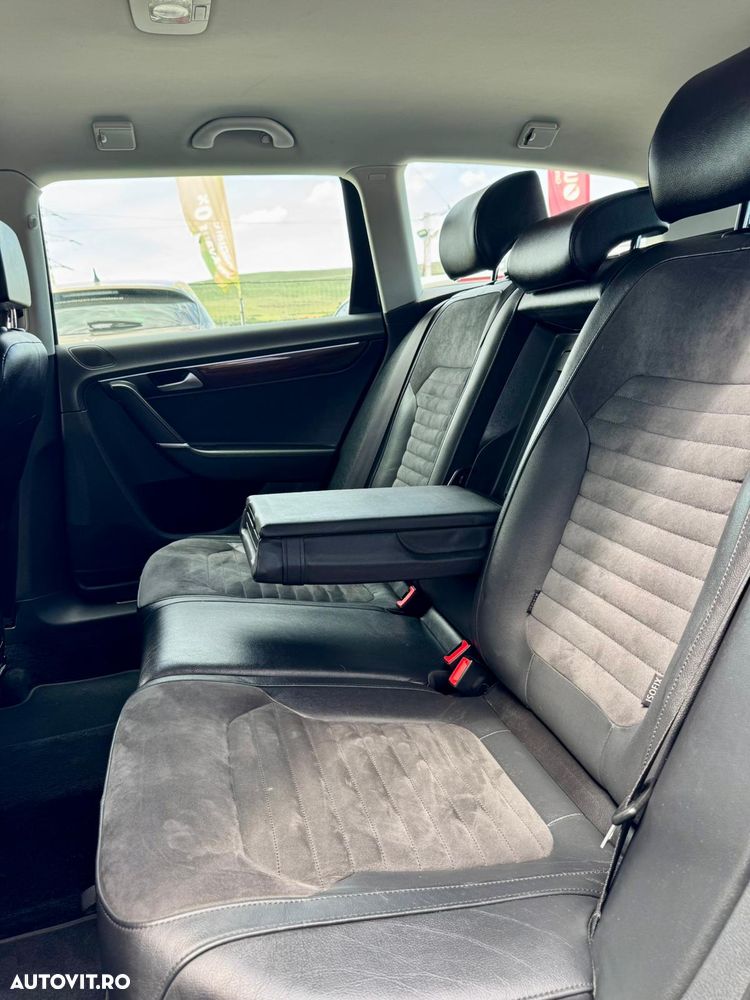 Volkswagen Passat 2.0 TDI Highline - 12