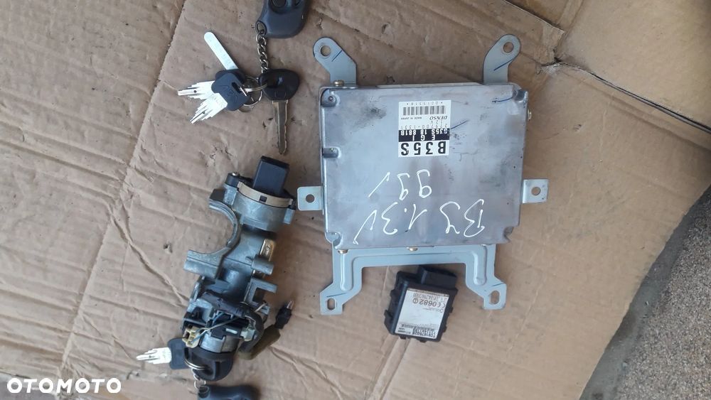 Mazda 323 323f BJ  98-03 Komputer Sterownik 1.3  1.4 16V B35S - 1