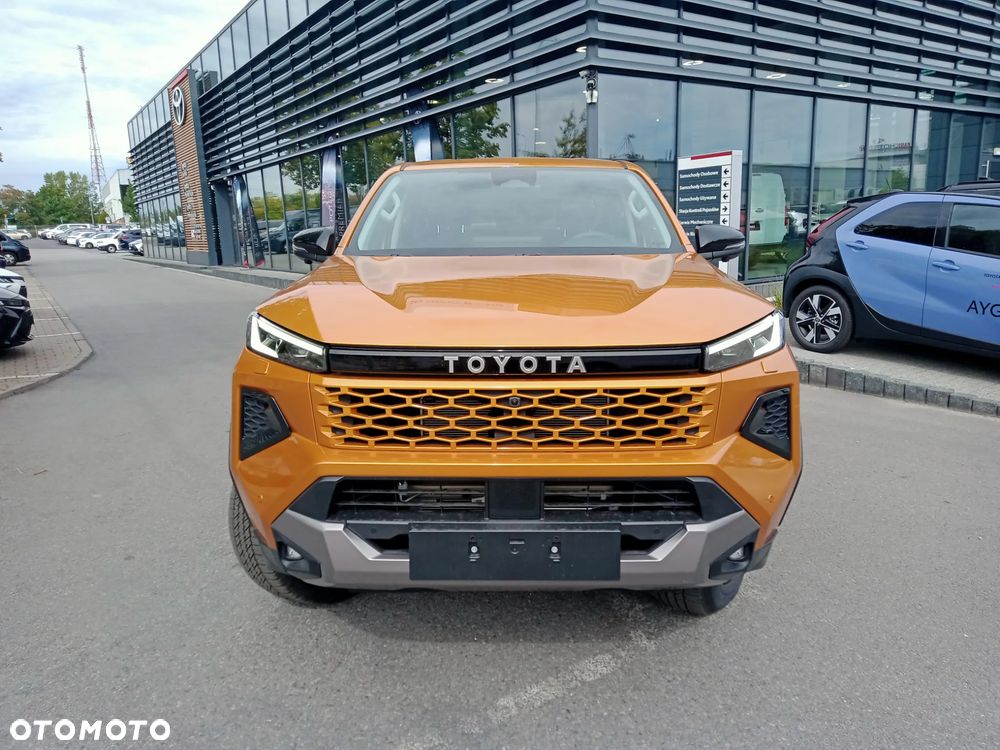 Toyota Hilux 2.8 D-4D Double Cab Invincible 4x4 - 10