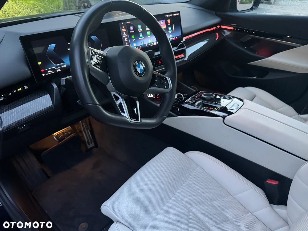 BMW Seria 5 520d xDrive mHEV M Sport - 6