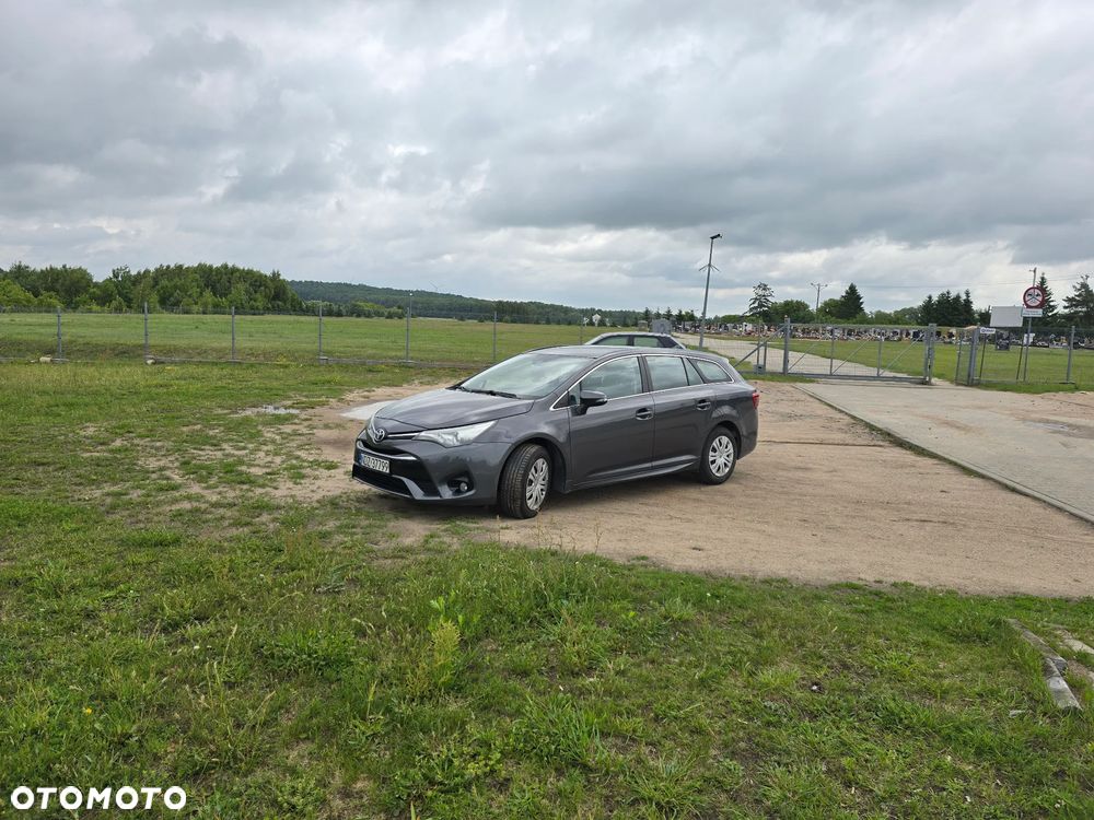 Toyota Avensis 1.6 D-4D Active - 2