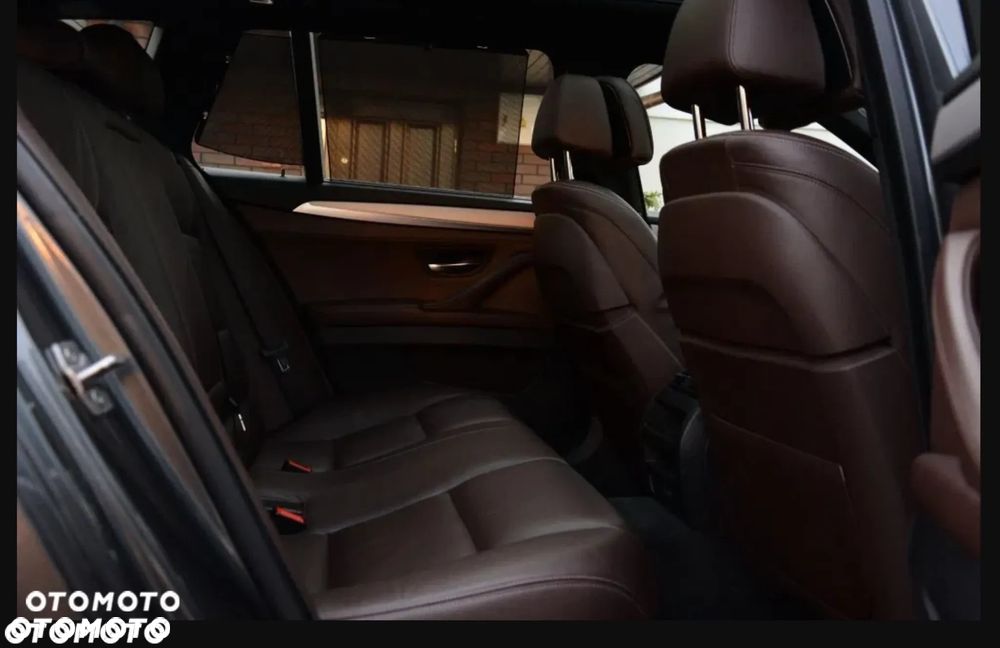 BMW Seria 5 520d - 36