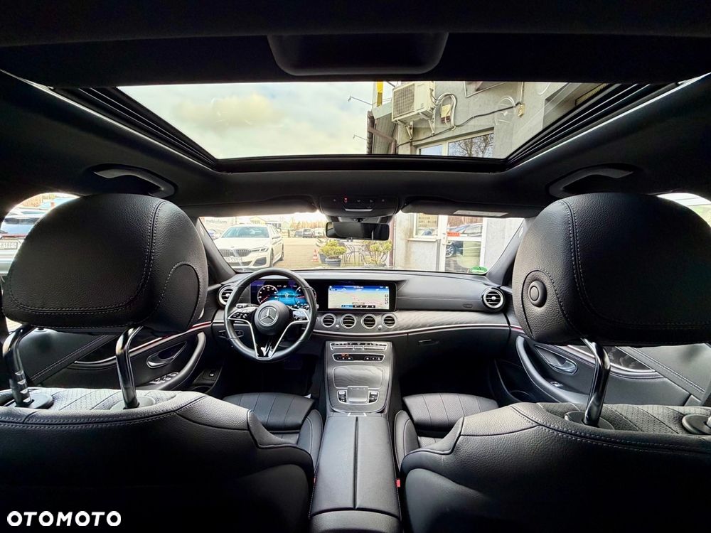 Mercedes-Benz Klasa E 220 d 4Matic 9G-TRONIC Exclusive - 27