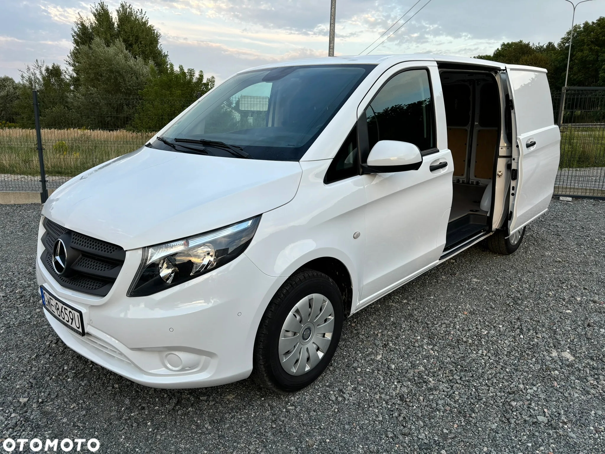 Mercedes-Benz VITO 2,0CDI Long Przebieg 37tyś km Faktura Vat - 32