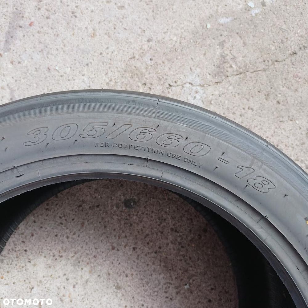 OPONA 305/660/18 Pirelli P Zero SLICK (E2653) - 4