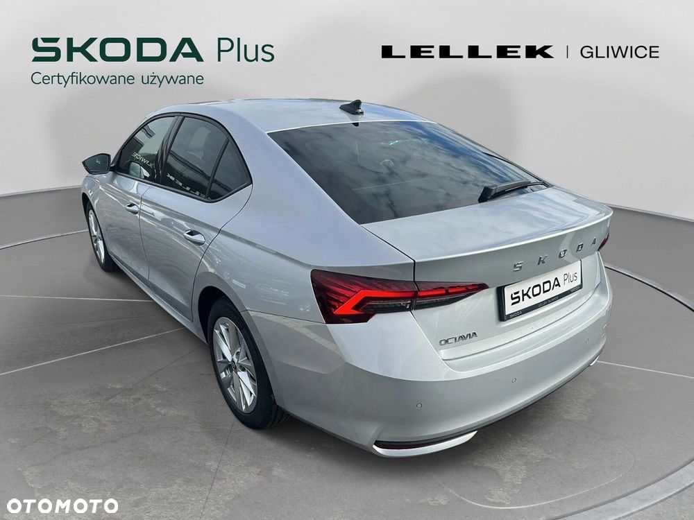 Skoda Octavia - 8